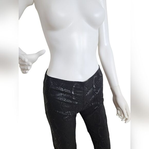 BeBe   - Picture 10 of 15